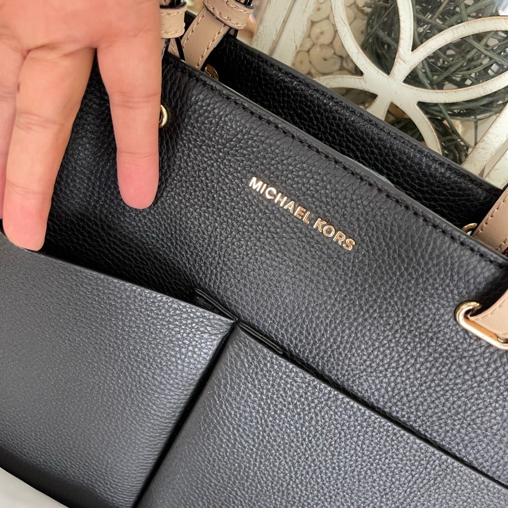 New 🖤 mk  Bedford M top zip pocket pebbled leather tote - Picture 5 of 11